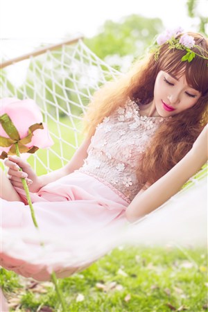 白袜子女孩